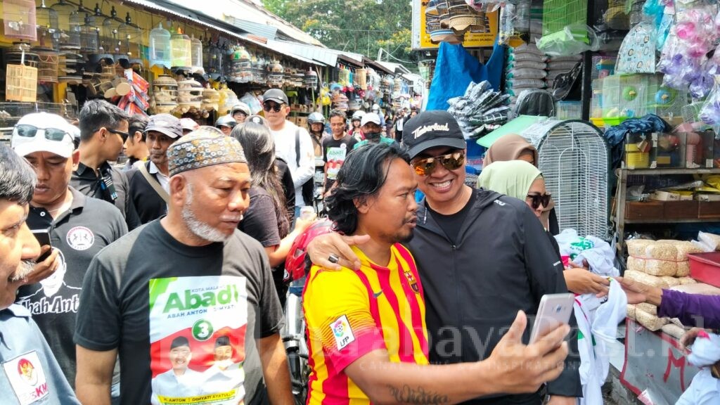 Pedagang Pasar Burung Rindukan Kehadiran Abah Anton, Calon Wali Kota Malang. (ist)