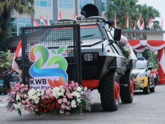 Barracuda Brimob Tampil di Pawai Batu Art Flower Carnival di Kota Batu (Ist)