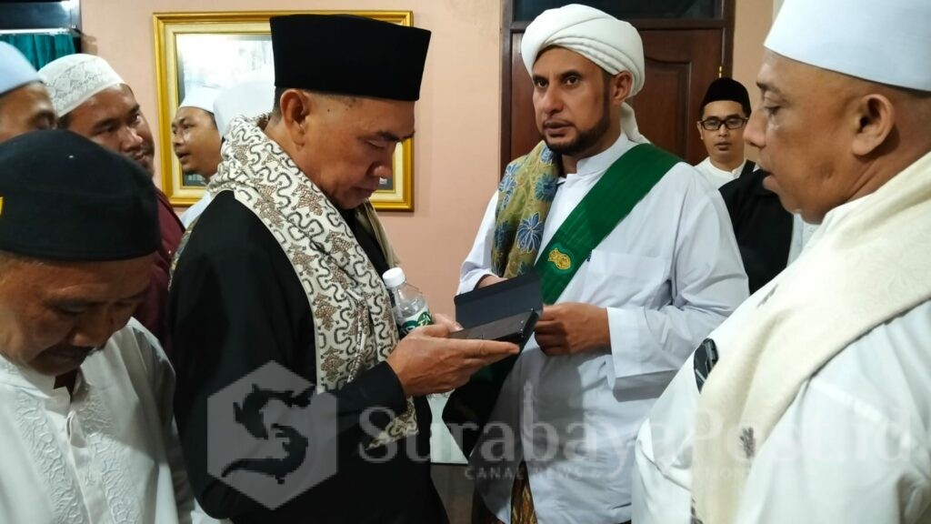 Ribuan Jamaah Ponpes Darul Falah Doakan Pasangan Abah Anton - Dimyati Pimpin Kota Malang. (ist)