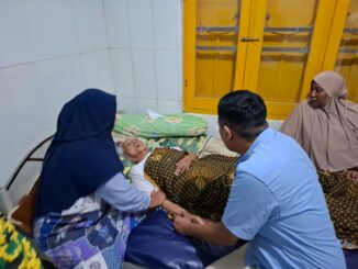 Wahyu Hidayat, Sosok Pemimpin yang Rela Blusukan Untuk Melihat Kondisi Warga. (ist)