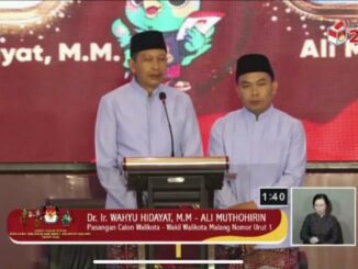 Paslon nomor urut 1, Wahyu Hidayat - Ali Muthohirin dalam debat publik kedua, Minggu 9 November 2024. (ist)