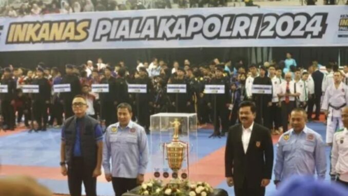 Wakapolri Komjen Pol Drs. Ahmad Dofiri buka Kejurnas Karate INKANAS Piala Kapolri 2024 di GOR Ken Arok, Kota Malang Jawa Timur, Jumat (13/12/2024)