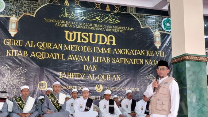 Disaksikan keluarga, puluhan warga binaan pemasyarakatan (WBP) Lapas Kelas 1 Malang mengikuti wisuda guru Al-Qur'an angkatan kedelapan. (Sumber L'SIMA)