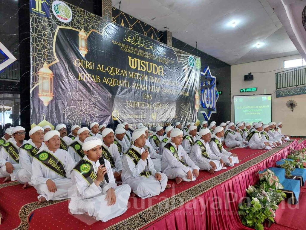 Puluhan wisudawan guru Al-Qur'an angkatan kedelapan di Lapas Kelas 1 Malang. (ist)