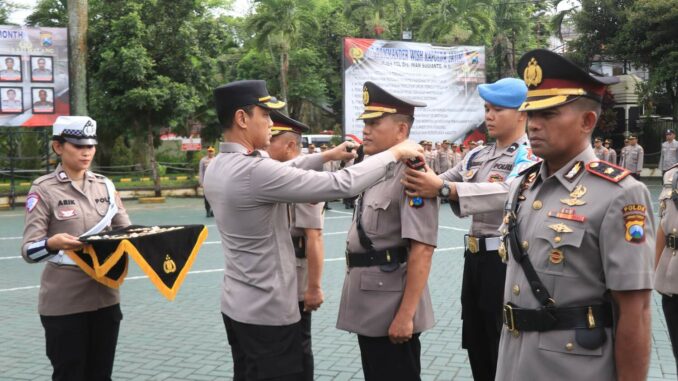 Kapolres Malang AKBP Putu Kholis Aryana pimpin Sertijab sejumlah pejabat utama dan Kapolsek, Jumat 3 Januari 2025. (Dok. Hmsresma)