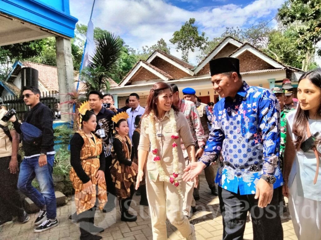 Kunjungan Menteri Komdigi Meutya Hafid ke Mts Ibnu Sina mendapat sambutan luar biasa