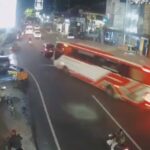 Bus dengan nomor polisi DK 7942 GB diduga mengalami rem blong saat menuruni Jalan Imam Bonjol Kota Batu terekam cctv.(Ist)