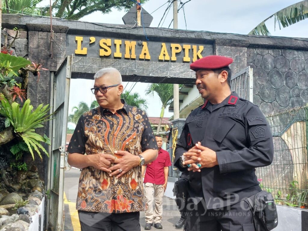 Kedatangan Agun Gunanjar Sudarsa disambut Kalapas Ketut Akbar Herry Achjar beserta jajaran. (Sumber L'SIMA)