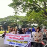 Polresta Malang Kota Kawal Aksi Unjuk Rasa dengan Humanis, Kamis (16/01/2025)