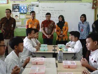 Tim Kementerian PANRB Tinjau Pelaksanaan Program MBG di SDN Lowokwaru 3 Kota Malang, Jawa Timur, Jumat 24 Januari 2025. (Dok. Diskominfo)