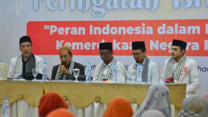 Suasana khidmat terasa saat DPD PKS Kota Malang bersama Majelis Dzikir dan Shalawat Nurul Muhibbin menggelar peringatan Isra' Mi'raj, Minggu 2 Februari 2025. (ist)