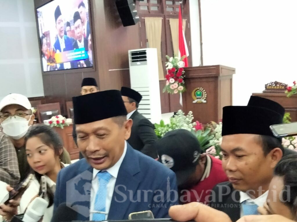 Wali Kota dan Wakil Wali Kota Malang terpilih, Wahyu Hidayat - Ali Muthohirin memberikan keterangan kepada wartawan