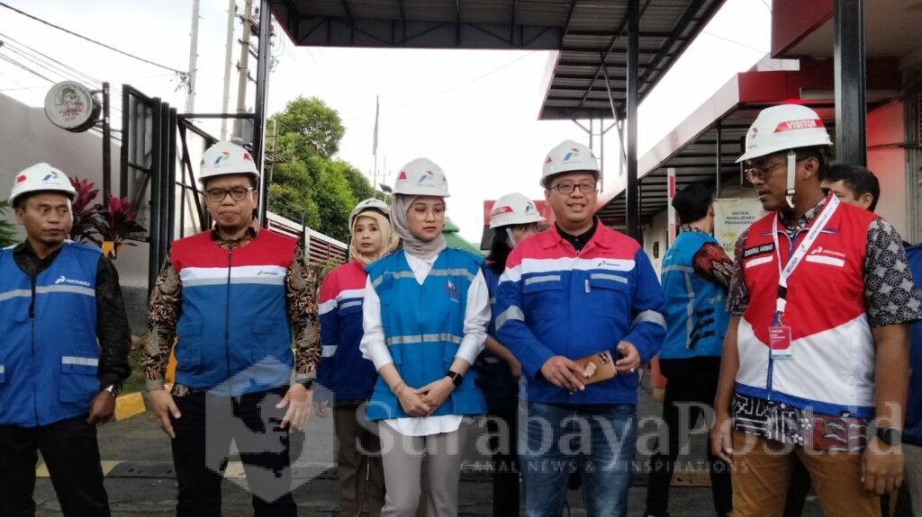 Ketua DPRD Amithya Ratnanggani Sirraduhita bersama anggota DPRD lainnya saat sidak ke Pertamina Depo Malang