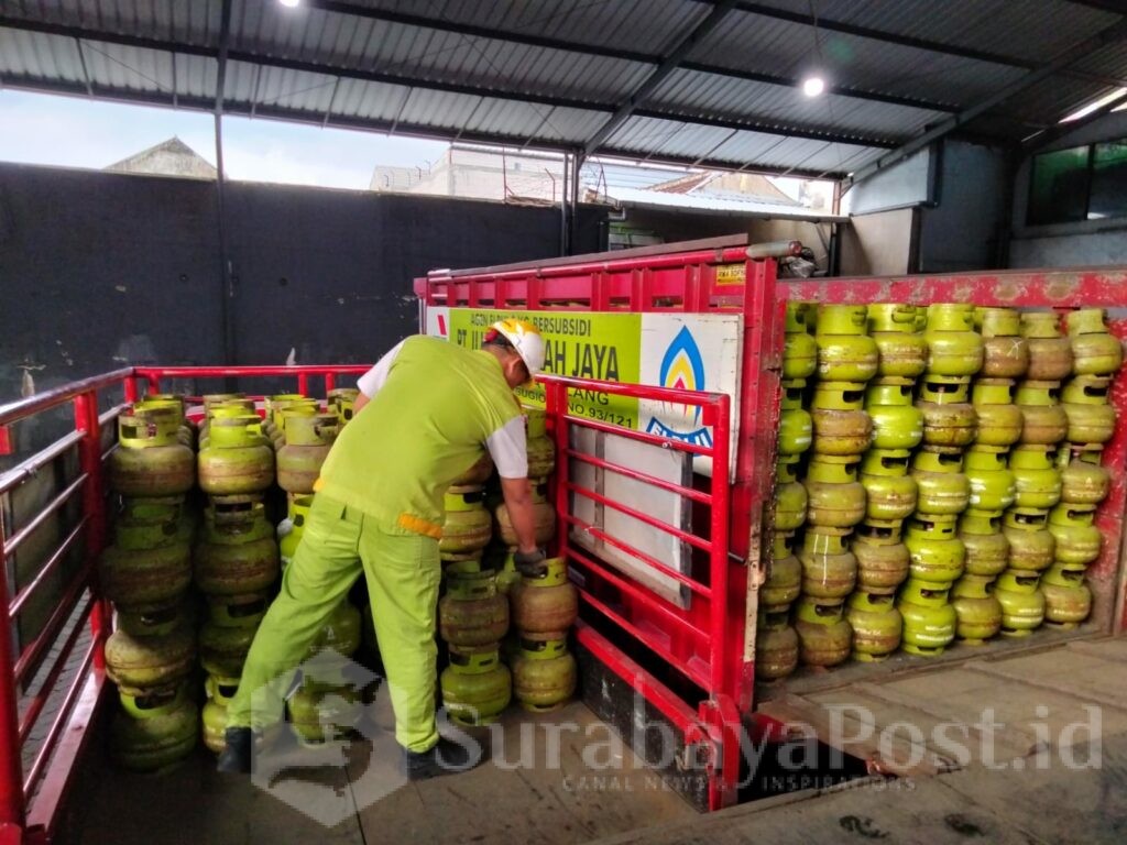Stok LPG 3kg disalah satu pangkalan di Jl Kolonel Sugiono Kota Malang
