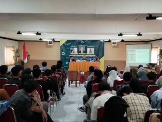 Diskusi yang digelar ratusan mahasiswa se Jatim tolak RUU KUHAP yang dianggap tumpang tindih, Kamis (20/2/2025)