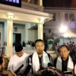 Alunan Hadroh Sambut Kedatangan Walikota Wahyu dan Wakilnya Ali Muthohirin di Balaikota Malang, Jum'at (28/2/2015) malam.