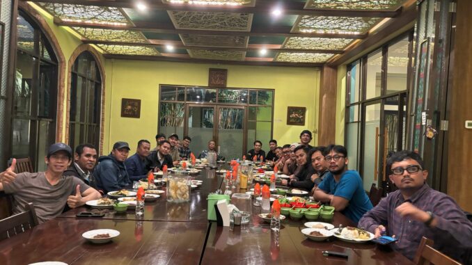 Kebersamaan di Momen Ramadan, Lapas Kelas 1 Malang Bukber Bareng Awak Media, Selasa (18/03/2025).