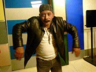 Sam Ohim alias Mbah Cuwil, presenter Program kowal kawil dengan ribuan pemirsa yang kini jadi legenda. (ist).