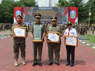 Prestasi Gemilang, Kota Malang Raih Tiga Penghargaan, Walikota Wahyu Hidayat: Trantibumlinmas Harus Jadi Semangat Bersama. (Sumber Prokompim).