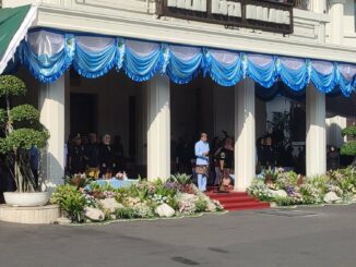 Peringatan Hardiknas, Wali Kota Wahyu Hidayat Komitmen Tingkatkan Kualitas Pendidikan Di Kota Malang, Jumat (02/05/2025).