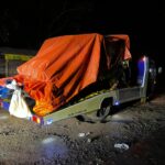Jeep angkutan wisatawan ke gunung Bromo yang alami kecelakaan dan Yayasan Rumah Solusi saat mengevakuasi korban laka ke RSSA. (istimewa).