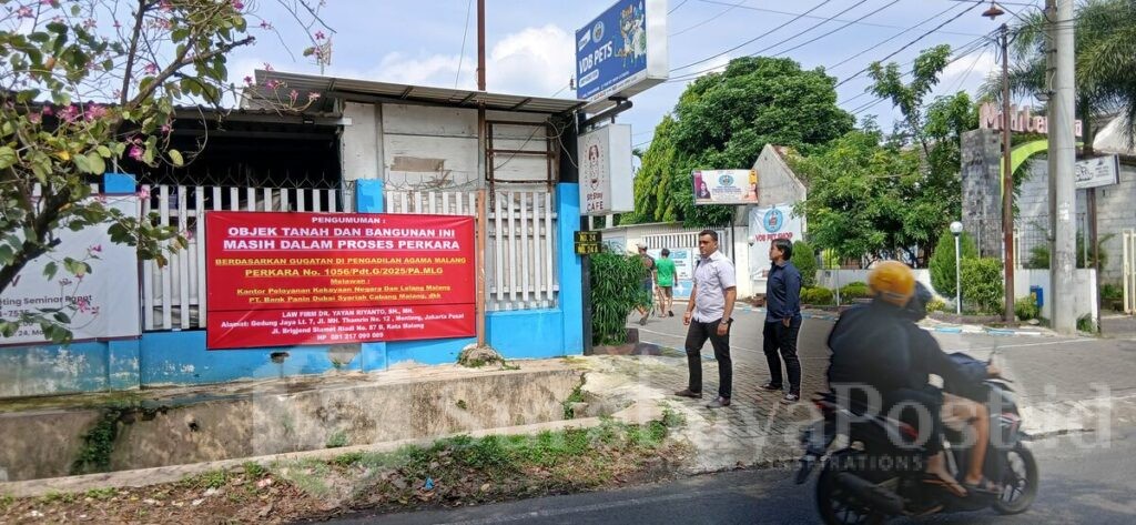 Permohonan perlawanan diajukan oleh Dr. Yayan Riyanto, SH, MH dan dua tim kuasa hukumnya V. L. F. Bili, SH, MH, dan Rifqi I. Wibowo, SH dari kantor Law Firm Yayan Riyanto ke Pengadilan Agama (PA) Kota Malang, Jawa Timur.