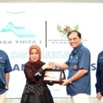Dirut PJT I, Fahmi Hidayat Tegaskan Komitmennya Pertahanan Predikat Badan Publik Informatif. (Sumber Humas PJT I).
