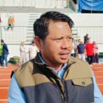 Anggota DPRD Kota Malang dari Komisi D, Ginanjar Yoni Wardoyo saat melakukan pengecekan Venue Porprov, Sabtu 31 Mei 2025.