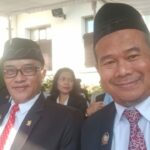 Ustadz H Rokhmad, S.Sos (kanan), anggota DPRD Kota Malang memberikan apresiasi atas pelaksanaan peringatan Hari Lahir Pancasila dengan lancar dan hikmat. (ist).