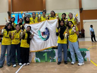 Tim Voli Putri UIBU menyumbang medali emas usai menaklukkan tim Unesa dalam ajang Pomprov III Jatim, Rabu 4 Juni 2025. (Dok. UIBU).