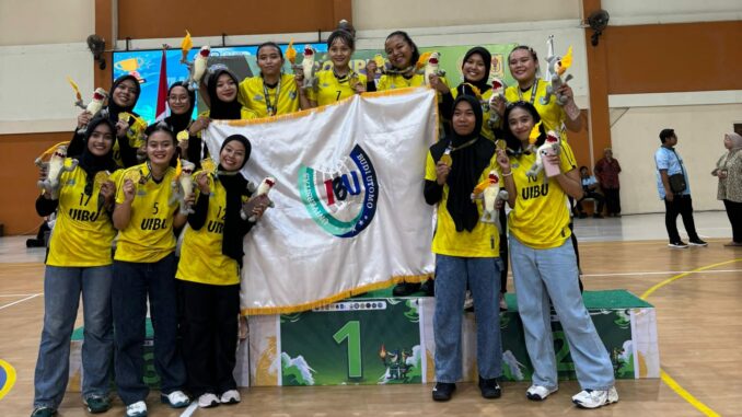 WhatsApp Image 2025-06-04 at 20.26.31 Tim Voli Putri UIBU menyumbang medali emas usai menaklukkan tim Unesa dalam ajang Pomprov III Jatim, Rabu 4 Juni 2025. (Dok. UIBU).