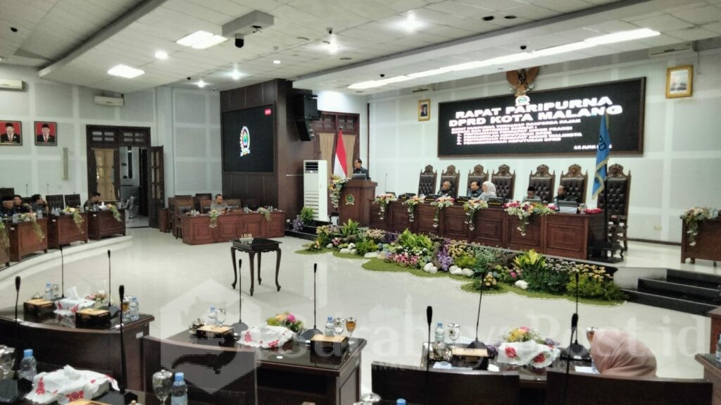 Suasana rapat paripurna di ruang sidang DPRD Kota Malang