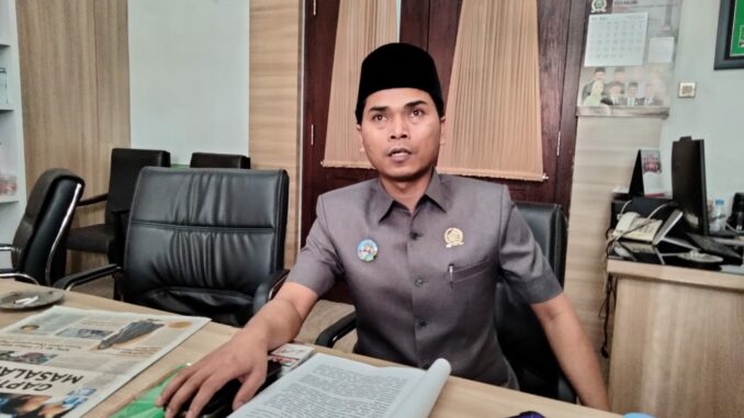 WhatsApp Image 2025-06-12 at 20.27.38 Ketua Fraksi PKB, Saniman Wafi