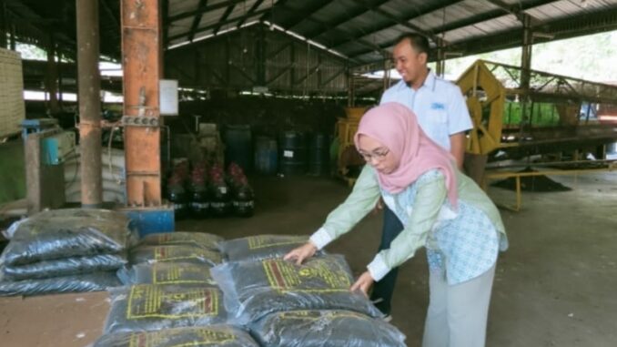 WhatsApp Image 2025-06-13 at 17.16.45 Tingkatkan Pengelolaan Sampah,UIN Malang Bersinergi dengan TPST Mulyo Agung