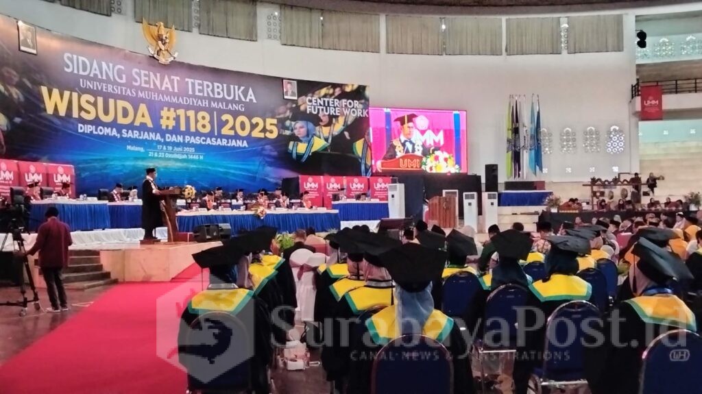 Prosesi wisuda ke 118 UMM