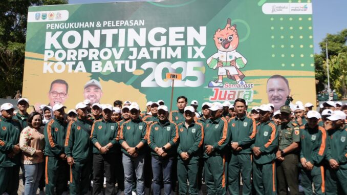 WhatsApp Image 2025-06-18 at 15.48.38 Wali Kota Batu Nurochman Lepas 724 Kontingen Porprov Jatim IX, Target Masuk 10 Besar, Rabu (18/06/2025).