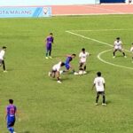 Laga perdana, Tim sepak bola Kota Malang saat menghadapi Kabupaten Jember di ajang Porprov IX Jatim 2025, Kamis (19/6/2025).