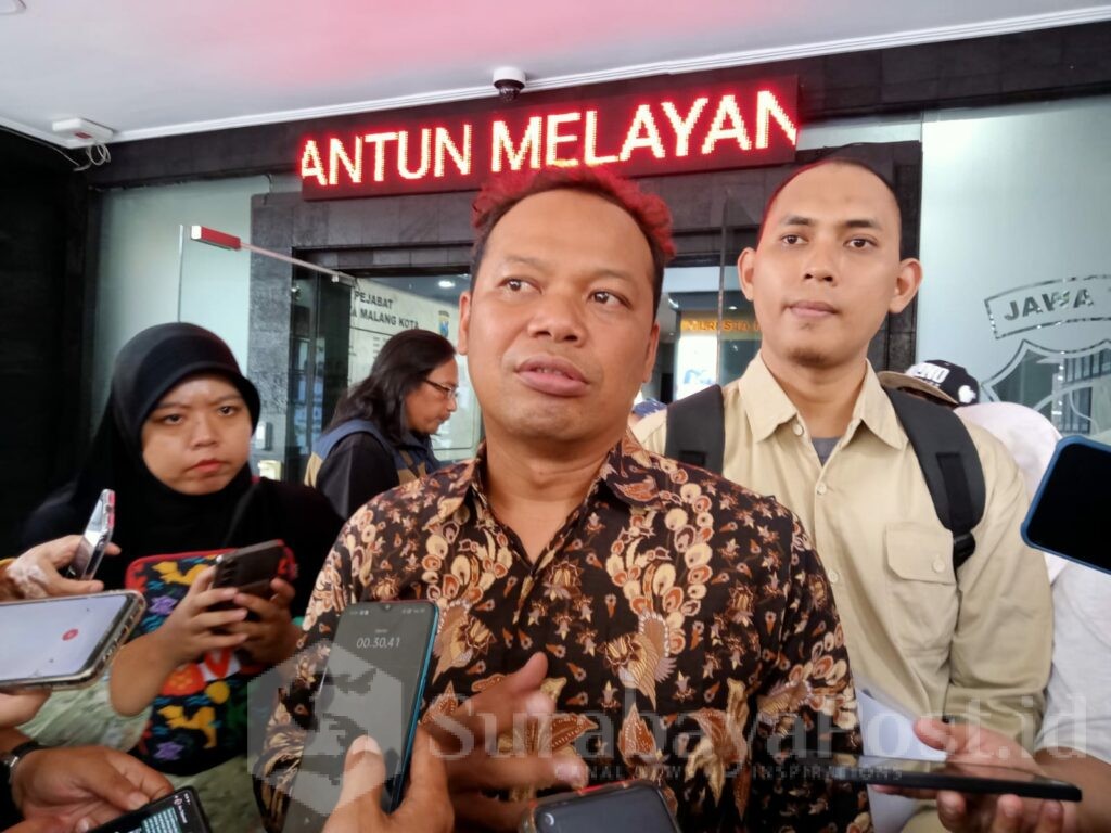 Guntur Putra Abdi Wijaya, SH, MH, kuasa hukum pelaku saat memberikan keterangan kepada wartawan