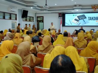 Wali Kota Malang, Wahyu Hidayat Luncurkan Buku Karya 19 Guru SMP, Dorong Literasi dan Kreativitas, Selasa (24/06/2025).