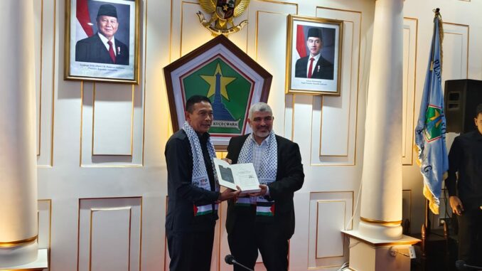 WhatsApp Image 2025-06-26 at 14.14.28 Wali Kota Malang Dukung Kemerdekaan Palestina, Salurkan Bantuan Rp 434 Juta, Kamis 26 Juni 2025. (Sumber Prokompim).