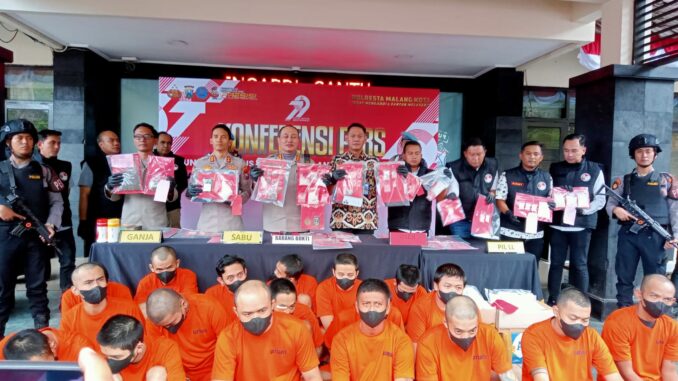 WhatsApp Image 2025-06-26 at 18.22.49 Polresta Malang Kota Gagalkan Peredaran Narkoba, 137 Tersangka Diamankan