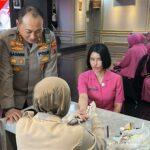 Polresta Malang Kota Gelar Bakkes Pap Smear dan Vaksin HPV Gratis dalam Rangka Peringatan Hari Bhayangkara ke-79 dan HKGB ke-73. (istimewa).