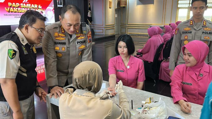 WhatsApp Image 2025-06-26 at 18.54.58 Polresta Malang Kota Gelar Bakkes Pap Smear dan Vaksin HPV Gratis dalam Rangka Peringatan Hari Bhayangkara ke-79 dan HKGB ke-73. (istimewa).