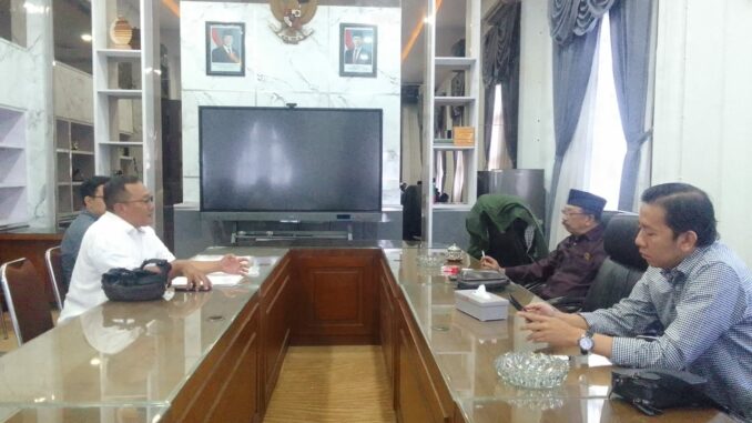 WhatsApp Image 2025-06-26 at 20.51.02 Penyerahan PSU Perum Sigura Gura Residence Tak Kunjung Selesai, Komisi C DPRD Kota Malang Turun Tangan. (ist).