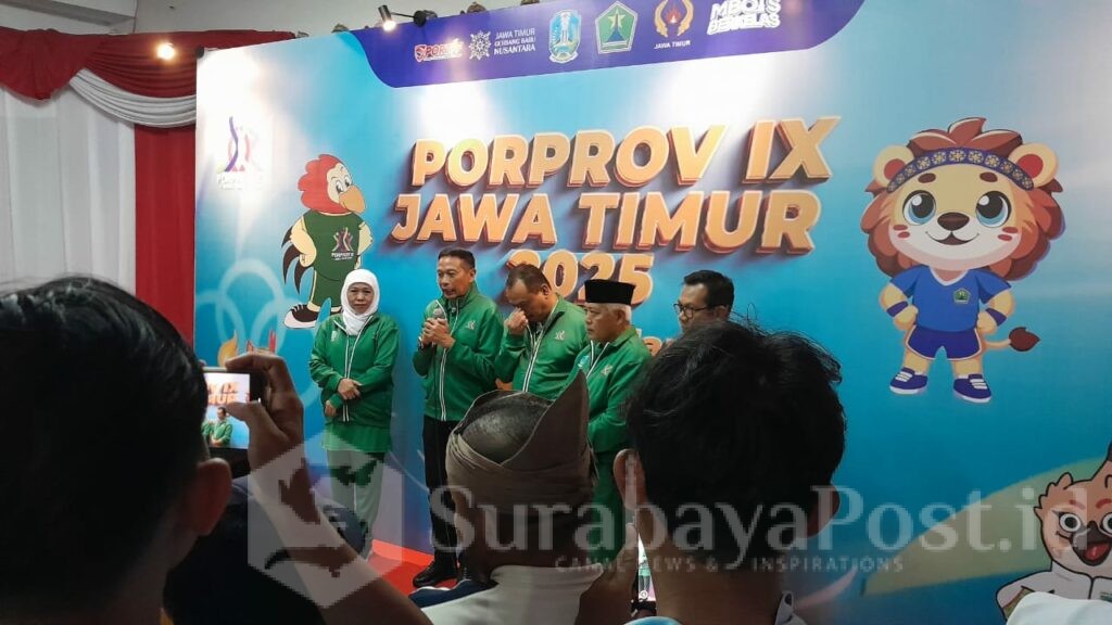 Walikota Malang, Wahyu Hidayat bersama Gubernur Jatim, Khofifah Indar parawansa dan Walikota Batu serta Bupati Malang