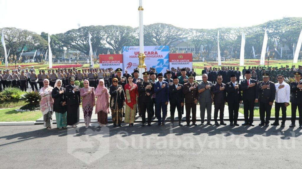 Pose bersama
