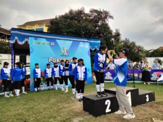 Berjuang dengan Semangat, Tim Baseball Putra dan Putri Kota Malang Raih Medali Perak Porprov IX Jatim, Selasa (1/7/2025).