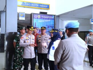 Wakapolresta Malang Kota Pastikan Keamanan di Terminal Arjosari, Ajak Masyarakat Berpartisipasi. (ist).