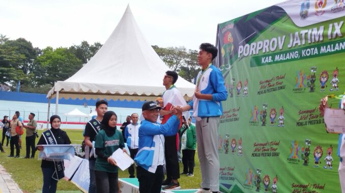 WhatsApp Image 2025-07-04 at 21.41.29 Salah satu atlet penyumbang medali emas Cabor atletik Kota Malang Cabor atletik, Jumat 4 Juli 2025.