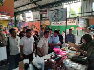 Kejaksaan Negeri Kota Malang Dukung UMKM, Puji Produk Kuliner Pasar Klojen, Jumat (11/7/2025).